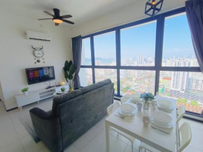 Infinity Pool, Georgetown, Up to 11 Pax, 3 Bedrooms, 2 Bathrooms, 2 Car Parks by Star Home